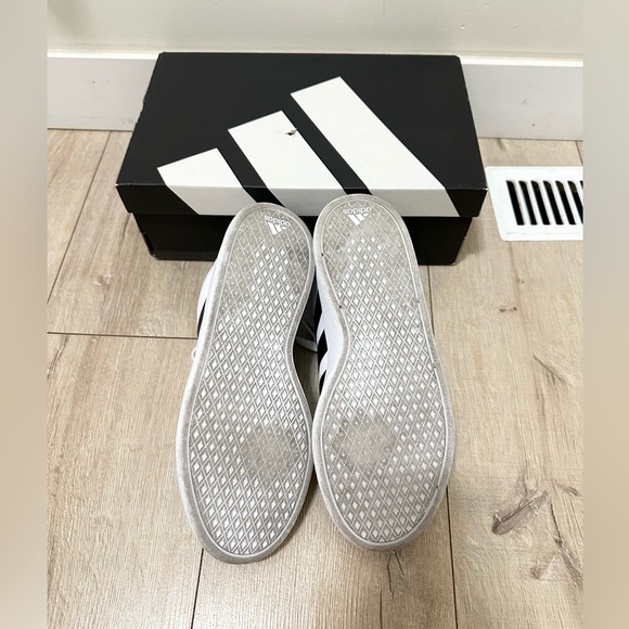 Adidas Women’s White Sneakers with Black Stripes - Picture 5 of 7